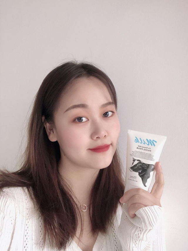 泰国清洁力max的牛奶洗面奶，越洗越白，好用到忍不住囤货