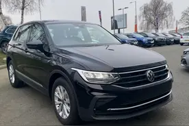 首批新款大众途观，1.4T插混油耗仅4升，启用新车标，真帅气图片