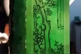 4000万的赌石，切开却值20亿，边角料雕出的艺术品一千万也不卖图片
