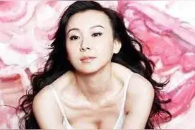 台湾美女萧蔷五十多岁了，她那迷人的身材还让人心动不已图片