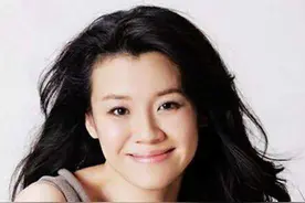 “大娘子”刘琳，被名导抛弃后，相亲嫁平凡丈夫，47岁被宠成公主图片