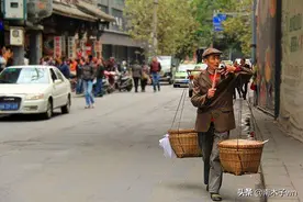 俗语“吃自得，穿二八，赌一半，嫖白搭”是什么意思？有道理吗？图片