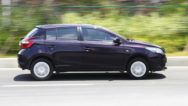 威驰FS试驾：空间超大超实用，省油省力低油耗！堪称家用车典范