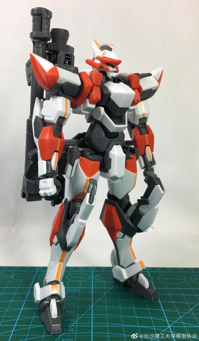 宅客模玩原创测评：青岛社 1/48 烈焰魔剑 测评（素组+展示部分）