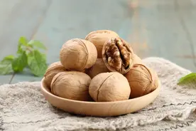 粥里放这几种食材，通便、暖胃、补气血…老年人最需要图片