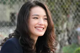 娱乐圈最能喝酒的女星图片