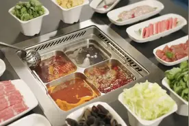 海底捞全年“账单”信息量真大！人均消费110算什么，看看真实薪水、翻台率…图片