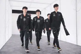 LOL-S11：EDG打破S赛“八强魔咒”，3-2淘汰RNG队史首度晋级四强图片
