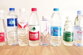 矿泉水保质期是18个月，过期以后还能喝吗？今天算长见识了视频封面
