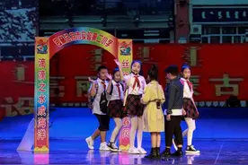 把课文搬上舞台，看看谁是演技实力派？图片