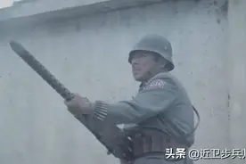 围观旧版《八百壮士》道具：难道当年就有时光机了？图片