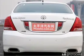 丰田老皇冠4.3L V8 VIP，高级内饰了解一下图片