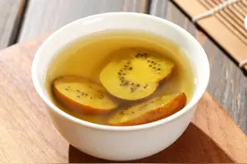 野生猕猴桃还能用来泡酒，果香浓郁，掌握泡酒诀窍能保存很久图片