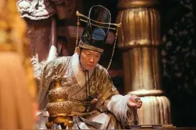 二郎神杨戬为啥长了三只眼？中间那只眼为啥竖长着？图片