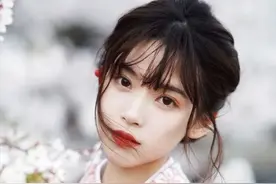 半藏森林太会穿搭了，一个抹胸颠倒众生，网友刷屏：真不怪思聪图片