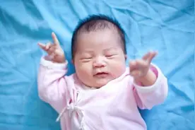 宝宝为什么看上去萌萌哒？“四头身”比例才是好身材，藏着小秘密图片