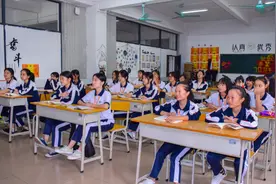 把全校最差的学生组成一个班，让最好的老师来教，结果会有啥不同图片