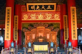乾隆的兄弟都是怎么死的？一个活得很阴间，一个活成守财奴图片