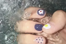 短指甲美甲攻略，短指甲做什么美甲好看？图片