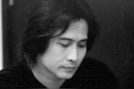 曾因闹事进少管所，出来后成知名歌手，却被初恋情人拿自残威胁图片