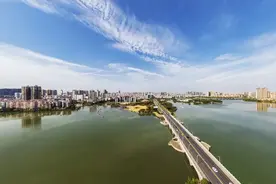 鄂州黄石两城区200余项政务服务实现跨城通办图片