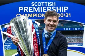 41岁利物浦传奇重回英超！创赛季38轮不败夺冠，3年192场夺124胜图片