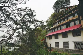 西安秦岭千年古寺，海拔1300米绝壁之巅，五层楼建筑气势恢宏图片