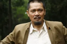 “钻山豹”申军谊，同居八年女友转身嫁给铁哥们，如今63岁仍单身图片
