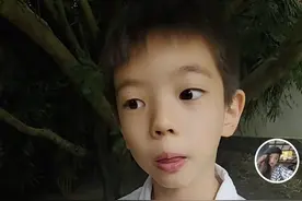 霍思燕晒儿子吃雪糕，嗯哼近期瘦出瓜子脸，网友直呼越来越像杜江图片