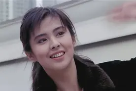 1989年，许冠文黄百鸣联手，王祖贤加盟，却不敌周润发和成龙图片