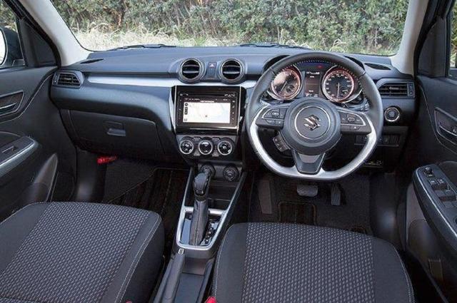 全新一代铃木雨燕运动版曝光！5万起配1.4T+6AT，还看啥本田飞度