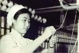 女劳模吴桂贤：13岁当女工，37岁当副总理，毛主席：我不认识你啊图片