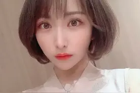 有玩Cosplay经验的网页设计师，留着短发，射手座A型，外型美艳图片
