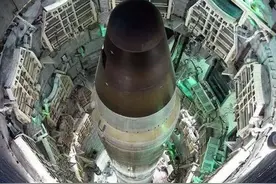 美俄互亮核家底：美国1357颗！俄罗斯1446颗！图片