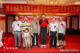 四战高考，不入清华誓不休！博白17岁少年交出693分漂亮答卷图片