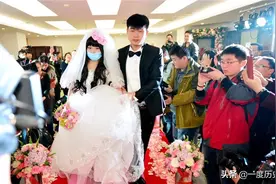 6年了，那个明知女友患癌将死、却坚持结婚的男孩，现状如何？图片