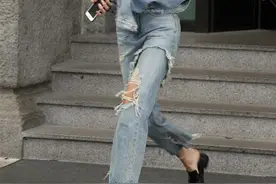 牛仔裤怎么穿更时髦？挑选和搭配是关键，穿对了特时髦图片