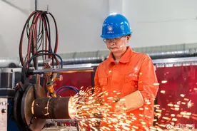 厉害了！技术工人获评高级工程师，他是浙江第一位图片