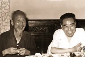 胡志明精通汉语，为何要在越南共和国成立后，执意废除中文？图片