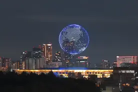与我国无人机表演相比，东京奥运会无人机表演让人感觉平庸？图片