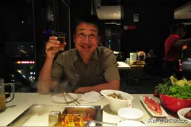 极度“内卷”的餐饮业：菜品变贵，顾客变少，店铺关门越来越多图片