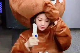 从“万人追捧”到“万人唾”，“玩偶女神”张曼如经历了什么图片