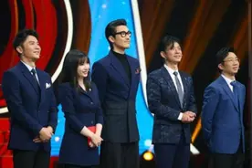 胡兵也要重新出道了？189身高穿西装配运动裤，天生自带贵族气质图片