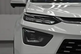 继“不翻车找不到备胎”后，纳智捷再次刷新认知：全系取消仪表盘图片