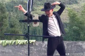 “乡村小明”有点火！自学成才再现神级霹雳舞 23岁叙永小伙圈粉300万图片