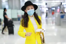 辣眼睛！吴倩机场造型曝光，网友：从元气少女变乡村女企业家图片