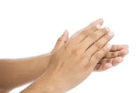 只要会拍手，就会养气血图片