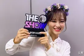 本周《The Show》1位：金世正！恭喜漂亮的花仙子啦~图片