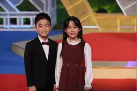 加油！古灵精怪的宝藏男孩韩昊霖图片