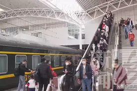 “你上电视了！” 一句话，上海两个小朋友今天去了趟派出所…图片